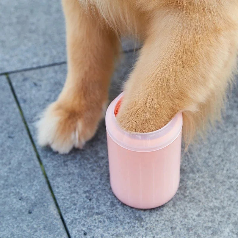 🐾 Portable Pet Paw Cleaner – Soft Silicone Paw Washer